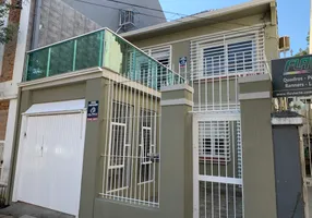 Foto 1 de Apartamento com 3 Quartos para alugar, 123m² em Floresta, Porto Alegre