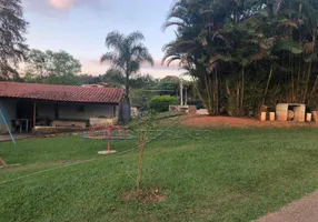 Foto 1 de Fazenda/Sítio com 4 Quartos à venda, 400m² em Chácaras Santa Martha, Várzea Paulista