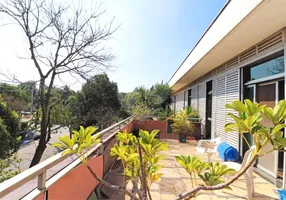 Foto 1 de Casa com 4 Quartos à venda, 730m² em Alto de Pinheiros, São Paulo