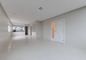 Foto 1 de Apartamento com 4 Quartos à venda, 122m² em Santo Antônio, Belo Horizonte