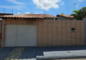 Foto 1 de Casa com 3 Quartos à venda, 213m² em Residencial Itaipu, Goiânia