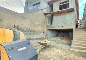 Foto 1 de Casa com 3 Quartos à venda, 150m² em Chácara Jaguari Fazendinha, Santana de Parnaíba