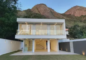 Foto 1 de Casa com 3 Quartos à venda, 180m² em Itacoatiara, Niterói