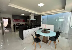 Foto 1 de Casa com 3 Quartos à venda, 360m² em Santa Mônica, Belo Horizonte