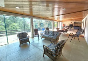 Foto 1 de Casa com 4 Quartos à venda, 490m² em Chácara de La Rocca, Carapicuíba