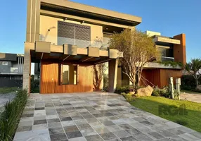 Foto 1 de Casa de Condomínio com 4 Quartos à venda, 262m² em Centro, Xangri-lá