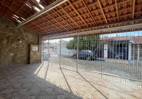 Foto 1 de Casa com 2 Quartos à venda, 168m² em Vila Martinez, Jacareí