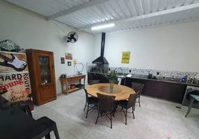 Foto 1 de Sobrado com 3 Quartos à venda, 190m² em Capela, Vinhedo