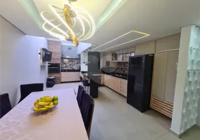 Foto 1 de Casa de Condomínio com 3 Quartos à venda, 168m² em Jardim Marajoara, São Paulo