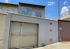 Foto 1 de Sobrado com 3 Quartos à venda, 133m² em Residencial Katia, Goiânia