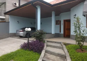 Foto 1 de Casa com 4 Quartos à venda, 250m² em Jardim das Nações, Taubaté