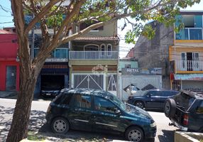 Casa na Rua Nove de Julho, em Pradópolis, por R$ 528.000 - Viva Real