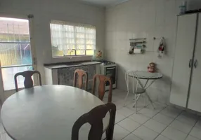 Foto 1 de Casa com 3 Quartos à venda, 250m² em Conjunto Residencial Araretama, Pindamonhangaba