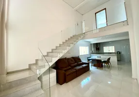 Foto 1 de Casa com 4 Quartos à venda, 300m² em Serrano, Belo Horizonte