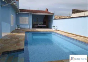 Foto 1 de Casa com 5 Quartos à venda, 221m² em Nossa Senhora de Fatima, Mongaguá