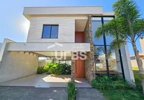 Foto 1 de Casa de Condomínio com 3 Quartos à venda, 215m² em Jardins Capri, Senador Canedo