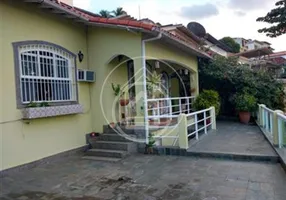 Foto 1 de Casa com 3 Quartos à venda, 208m² em Tauá, Rio de Janeiro