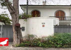 Foto 1 de Casa com 3 Quartos à venda, 400m² em Campo Belo, São Paulo