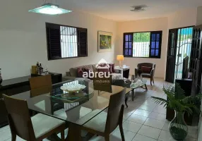 Foto 1 de Casa com 3 Quartos à venda, 150m² em Candelária, Natal