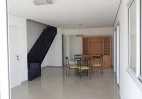 Foto 1 de Cobertura com 3 Quartos para venda ou aluguel, 227m² em Santo Amaro, São Paulo