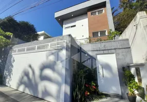 Foto 1 de Casa com 3 Quartos para alugar, 231m² em Agronômica, Florianópolis