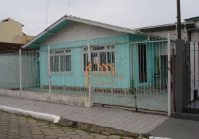 Foto 1 de Casa com 2 Quartos à venda, 60m² em Fiuza Lima, Itajaí