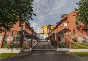 Foto 1 de Casa de Condomínio com 3 Quartos à venda, 187m² em Jardim Floresta, Porto Alegre