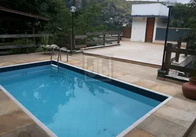 Foto 1 de Casa de Condomínio com 6 Quartos à venda, 310m² em São Francisco, Niterói