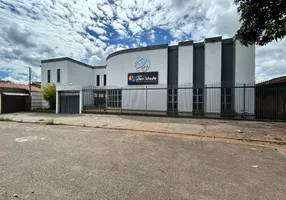 Foto 1 de Galpão/Depósito/Armazém à venda, 750m² em Vila Santa Rita, Anápolis