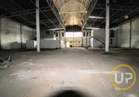 Foto 1 de Galpão/Depósito/Armazém à venda, 710m² em Jardim Industrial, Contagem