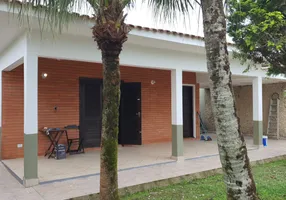 Foto 1 de Casa com 3 Quartos para alugar, 180m² em Suarão, Itanhaém