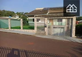 Foto 1 de Sobrado com 3 Quartos à venda, 322m² em Centro, Capitão Leônidas Marques