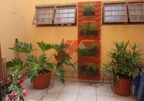 Foto 1 de Casa com 4 Quartos à venda, 189m² em JARDIM DAS PALMEIRAS, Valinhos