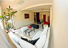 Foto 1 de Casa com 2 Quartos à venda, 197m² em Floramar, Belo Horizonte