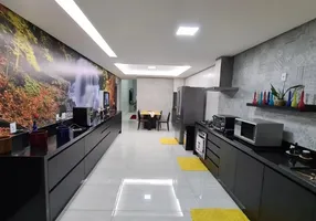 Foto 1 de Casa com 3 Quartos à venda, 190m² em Interlagos, São Paulo
