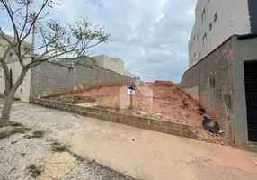 Foto 1 de Lote/Terreno à venda, 250m² em Residencial Veredas, Poços de Caldas