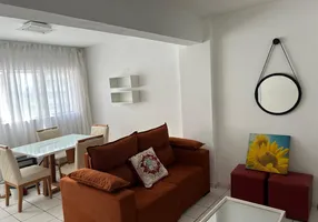 Foto 1 de Apartamento com 2 Quartos para alugar, 75m² em Boa Vista, Recife