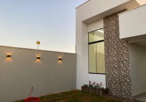 Foto 1 de Casa com 3 Quartos à venda, 113m² em Setor Barcelos, Trindade