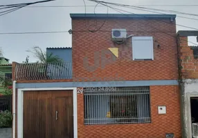 Foto 1 de Sobrado com 4 Quartos à venda, 114m² em Areal, Pelotas