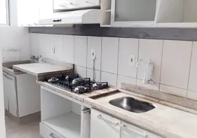 Foto 1 de Apartamento com 2 Quartos para alugar, 60m² em Espinheiros, Itajaí