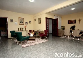 Foto 1 de Casa com 4 Quartos para alugar, 400m² em Serrinha, Fortaleza