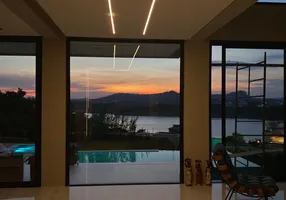 Foto 1 de Casa de Condomínio com 4 Quartos à venda, 450m² em Area Rural, Piracaia