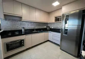 Foto 1 de Apartamento com 3 Quartos à venda, 80m² em Residencial do Lago, Londrina