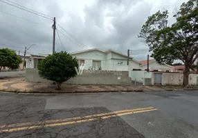 Foto 1 de Casa com 3 Quartos à venda, 185m² em Jardim Leonor, Campinas