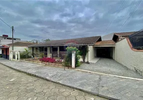 Foto 1 de Casa com 4 Quartos à venda, 200m² em Velha Central, Blumenau