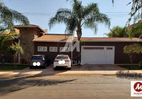 Foto 1 de Casa de Condomínio com 4 Quartos à venda, 385m² em , Jardinópolis