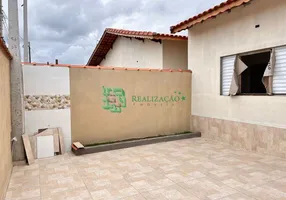 Foto 1 de Casa com 2 Quartos à venda, 66m² em Centro, Mongaguá