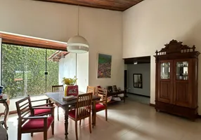 Foto 1 de Casa com 3 Quartos à venda, 276m² em Candeal, Salvador