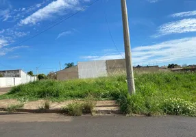 Foto 1 de Lote/Terreno à venda, 304m² em Jardim Aclimação, Araraquara