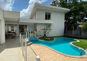 Foto 1 de Casa com 2 Quartos para alugar, 239m² em Belvedere, Belo Horizonte